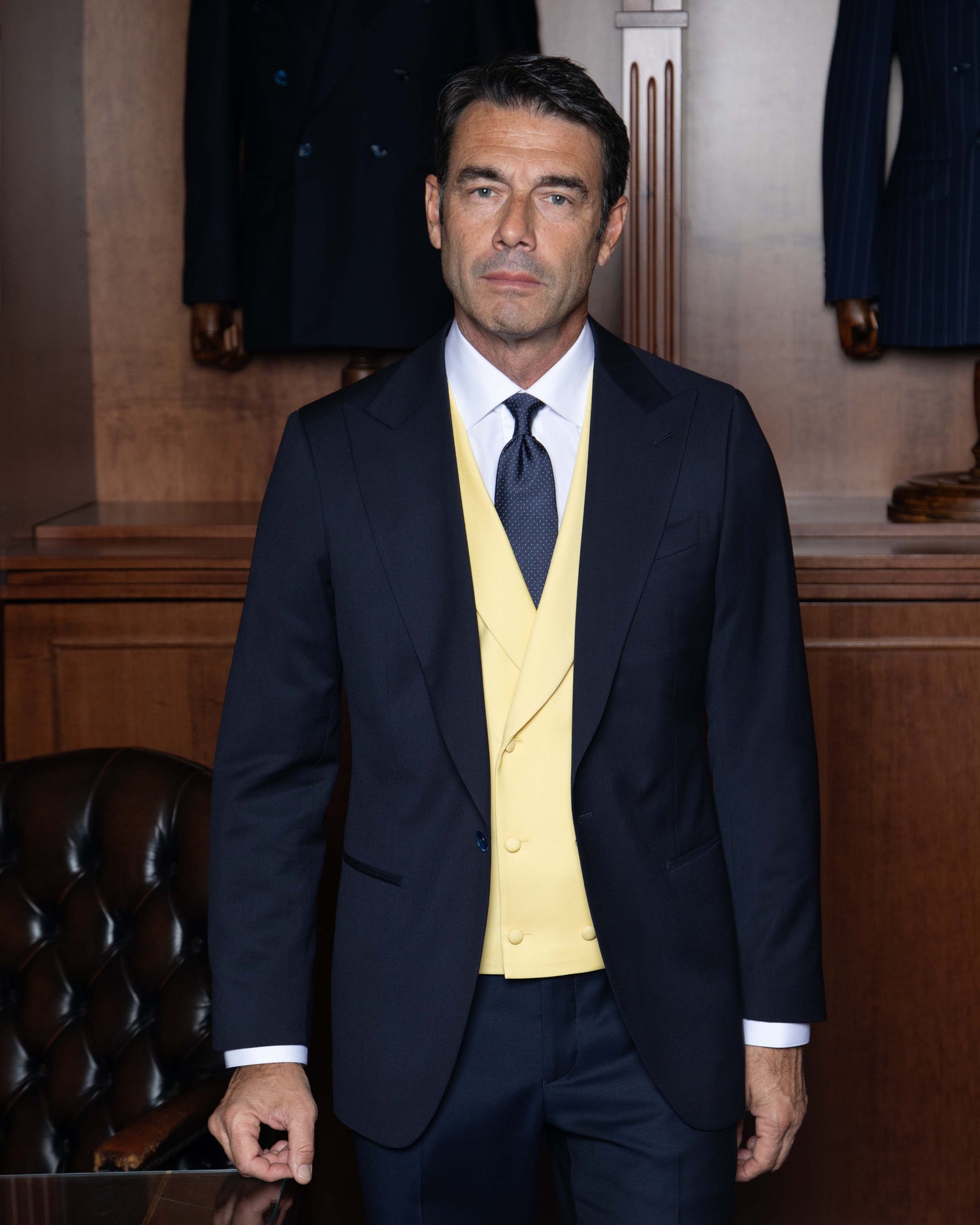 Matrimonio di Giorno o di Sera? Le Regole Semplici per Scegliere l'Abito da Cerimonia Giusto