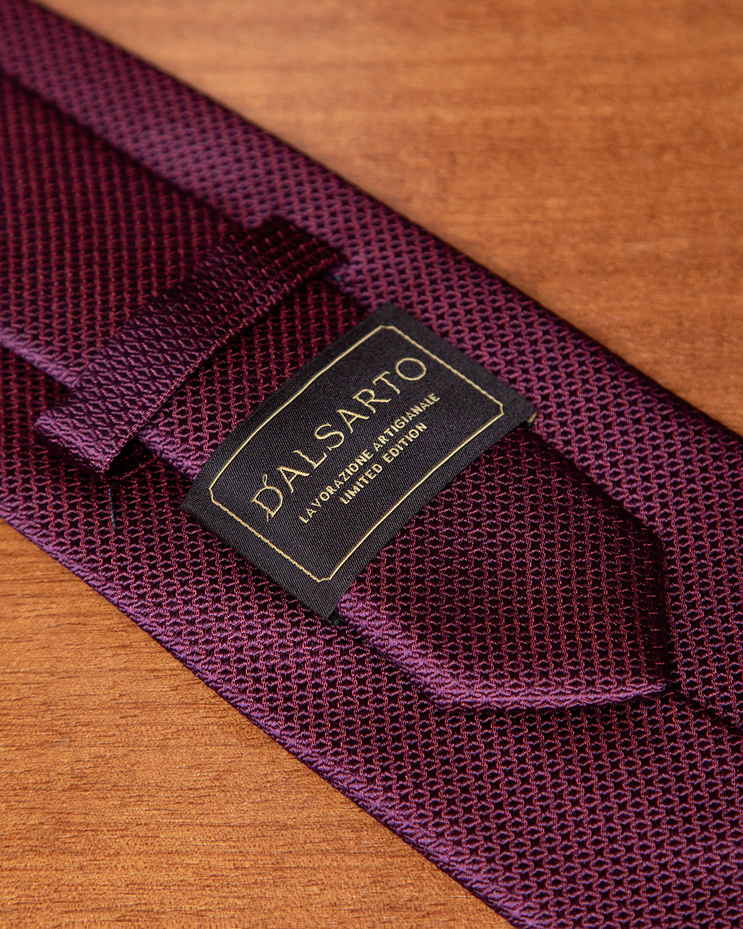Cravatta Micro-Jacquard Viola Scuro
