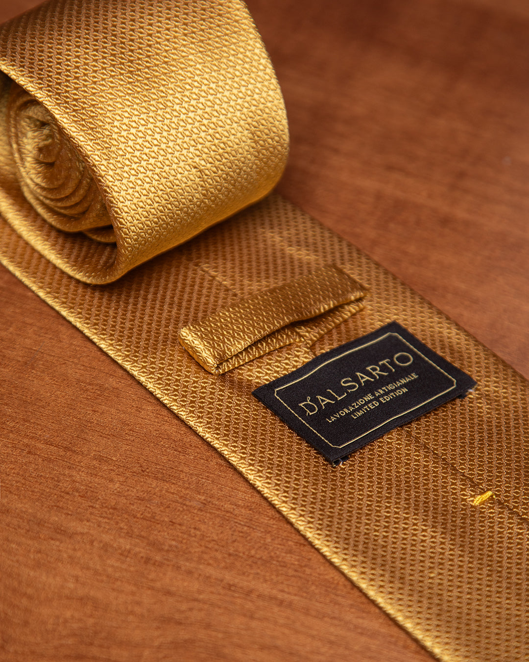 Cravatta Micro-Jacquard Giallo Ocra
