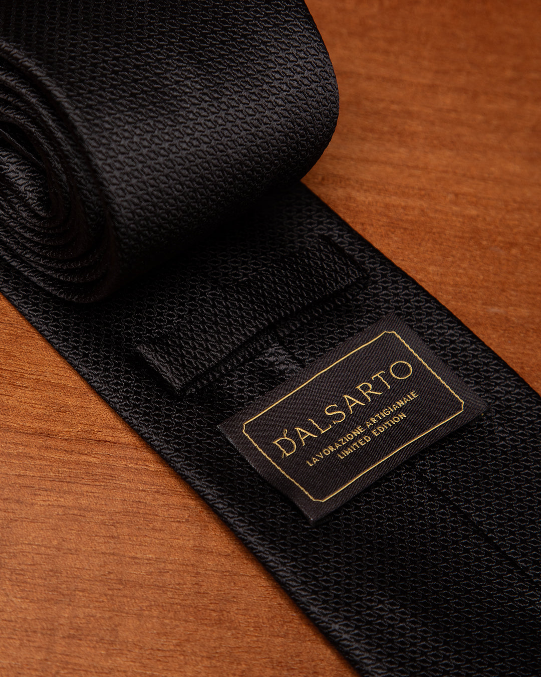 Cravatta Nera con Micro-Jacquard