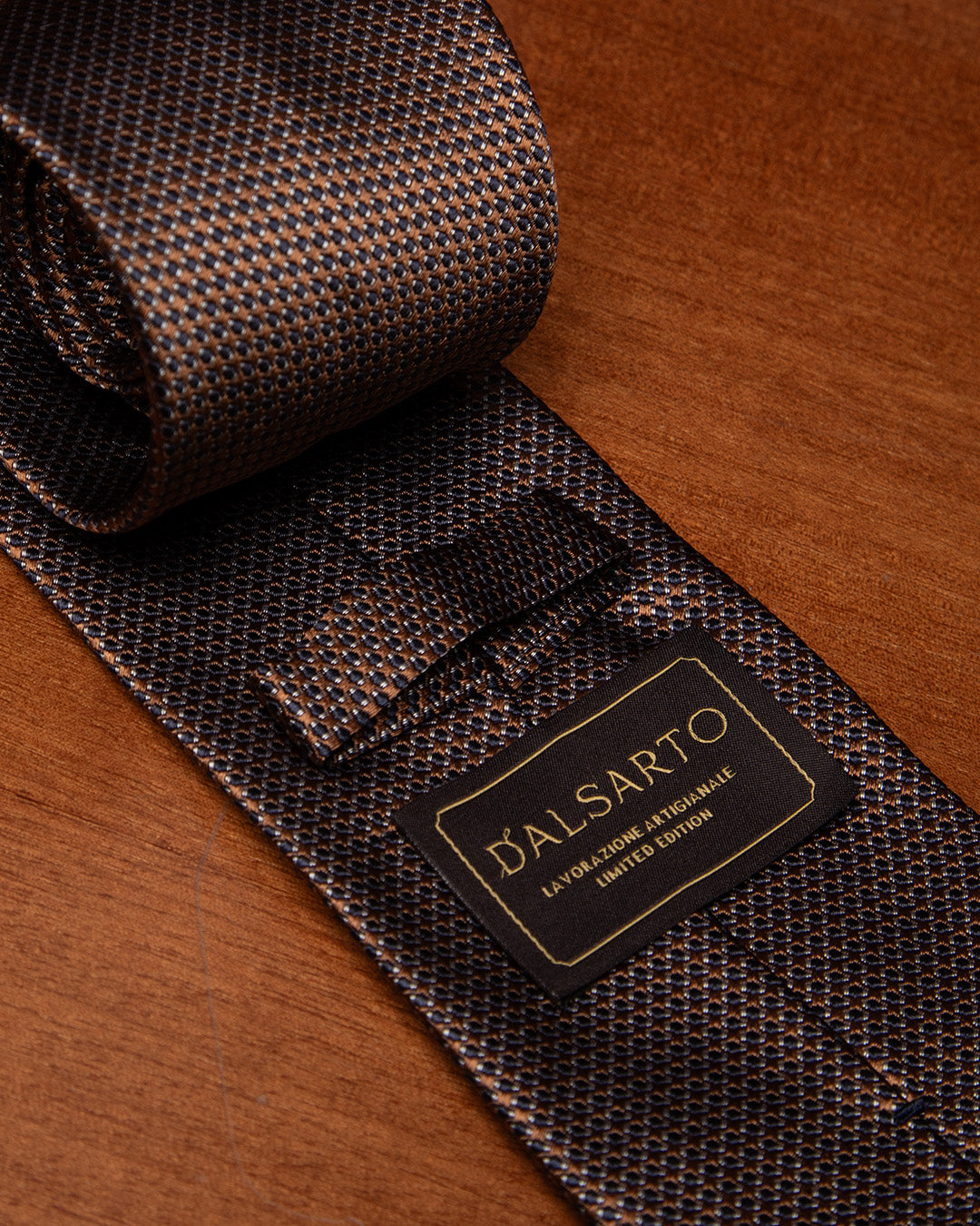 Cravatta Testa di Moro con Micro-Jacquard Blu