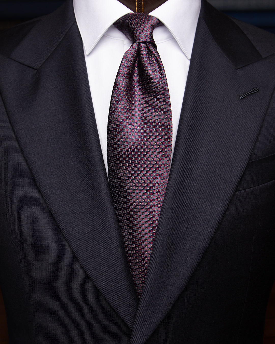 Cravatta Blu con Microfantasia a Quadratini Prugna