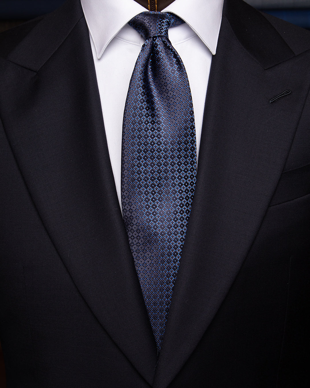 Cravatta Blu con Rombi in Seta