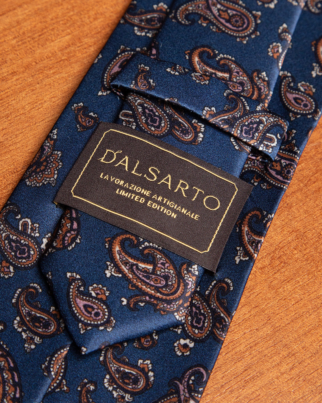 Cravatta Blu con Fantasia Paisley Marrone e Bianca