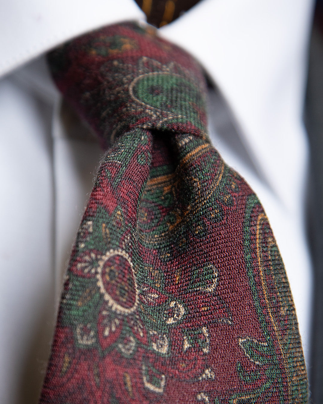 Cravatta Bordeaux con Fantasia Paisley Floreale