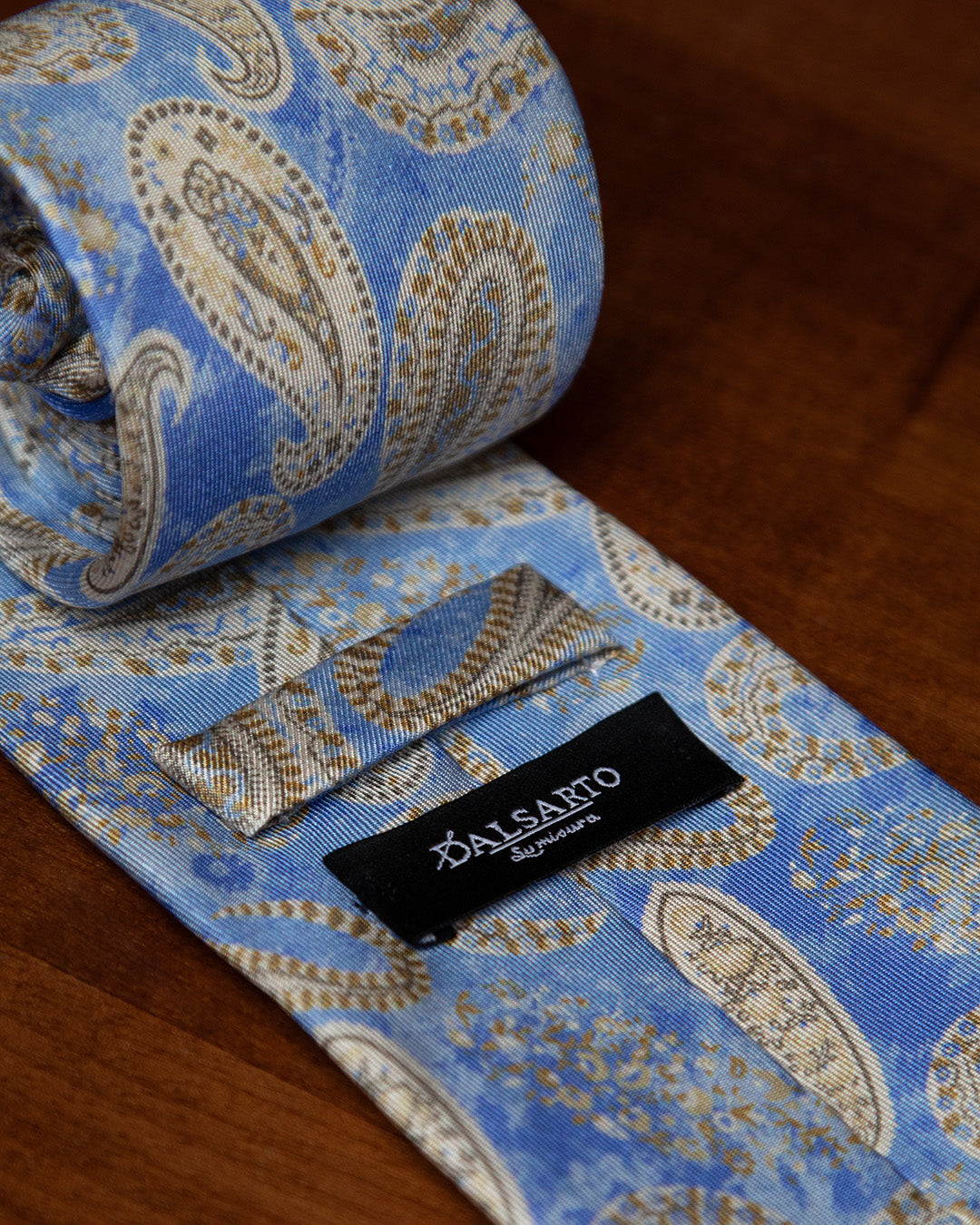 Cravatta Ceruleo con Fantasia Paisley Oro