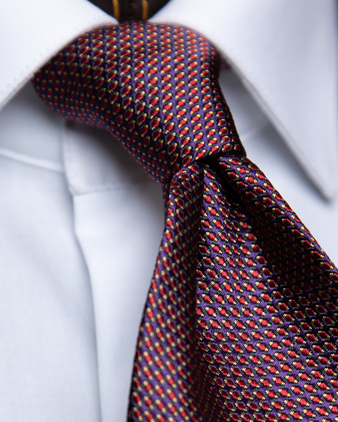 Cravatta Prugna con Micro-Jacquard Rosso