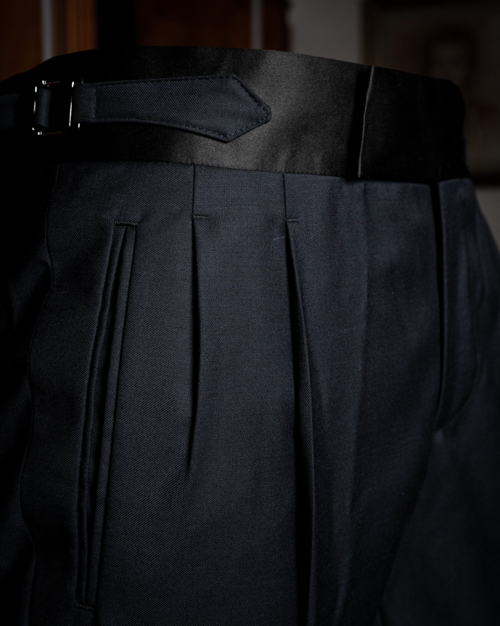Pantalone Smoking Grigio Scuro con Raso