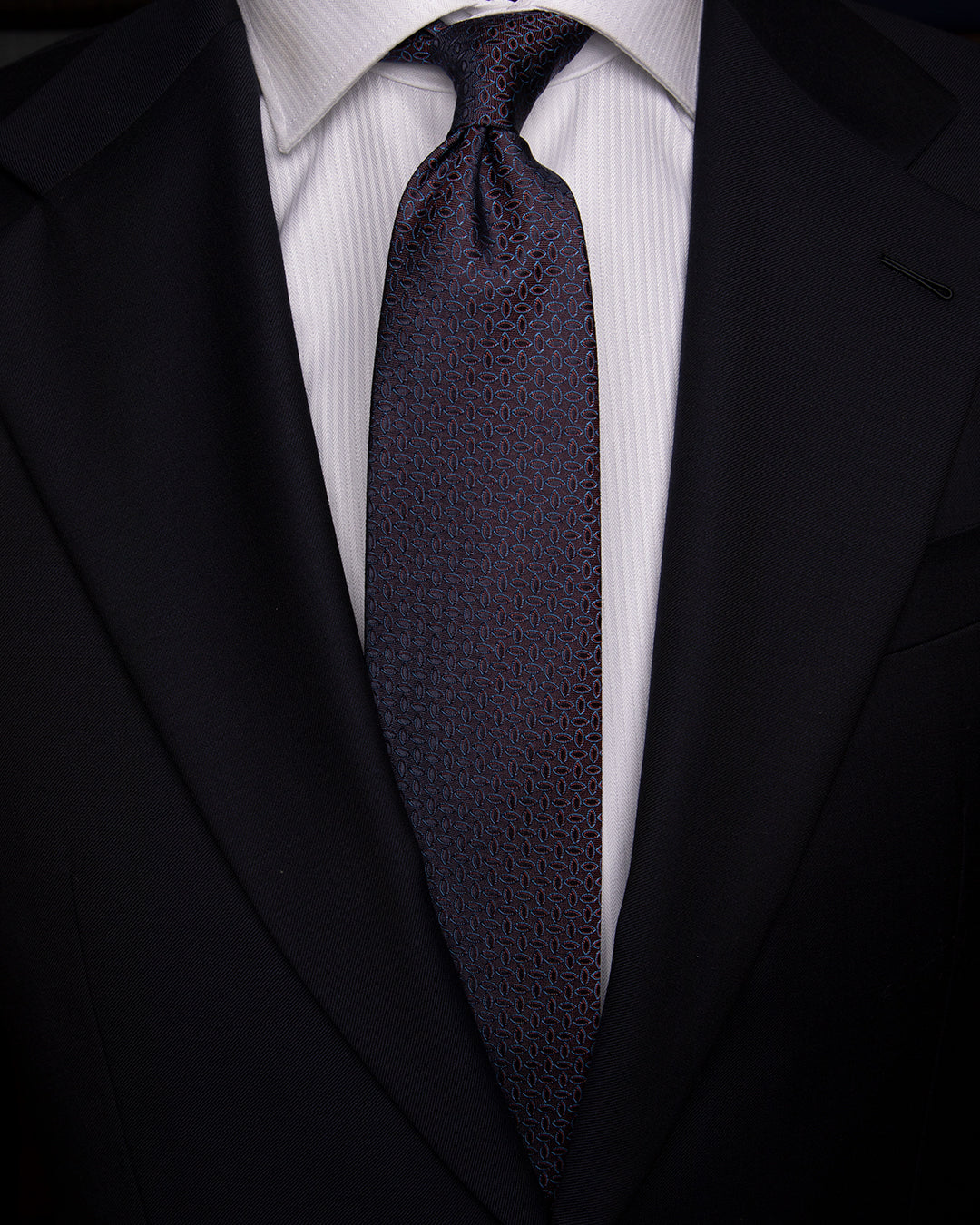 Cravatta Jacquard Bordeaux Con Motivo Ellittico Blu Cobalto