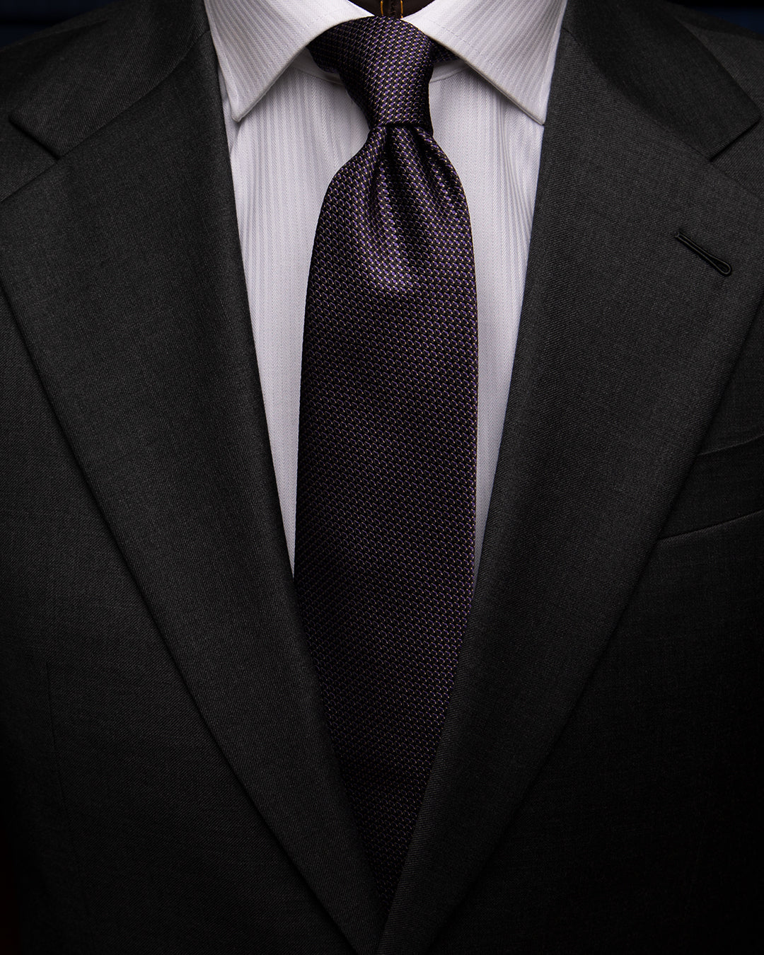 Cravatta Jacquard con Microtrama Blu Notte e Viola Ametista