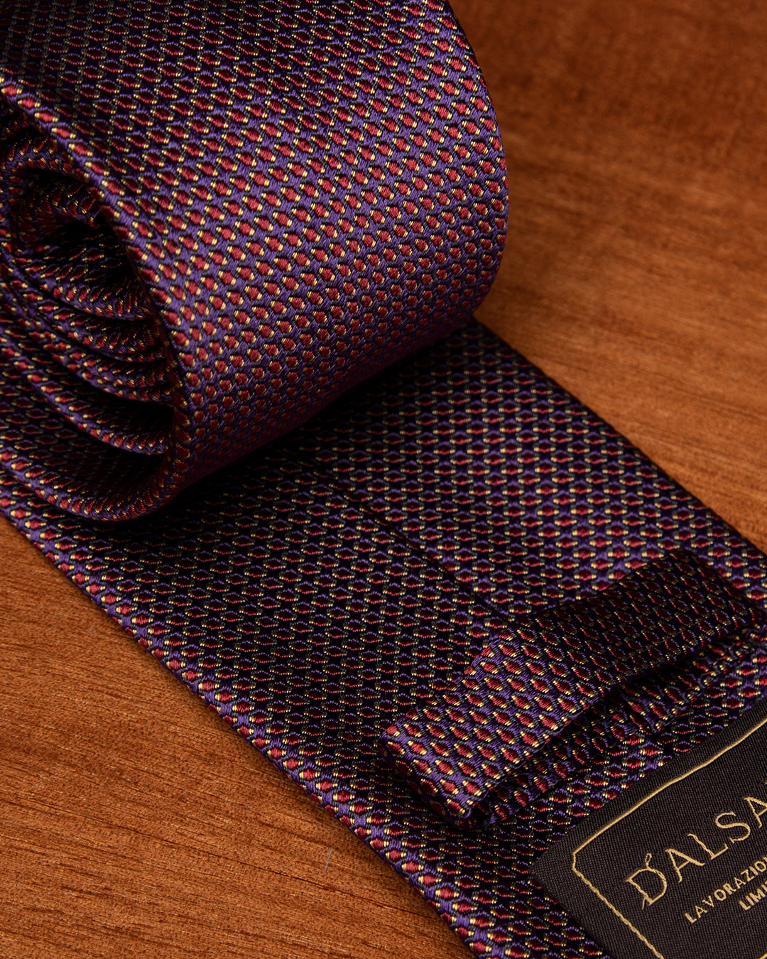 Cravatta Jacquard con Microtrama Blu Notte, Rosso Rubino, Giallo Oro