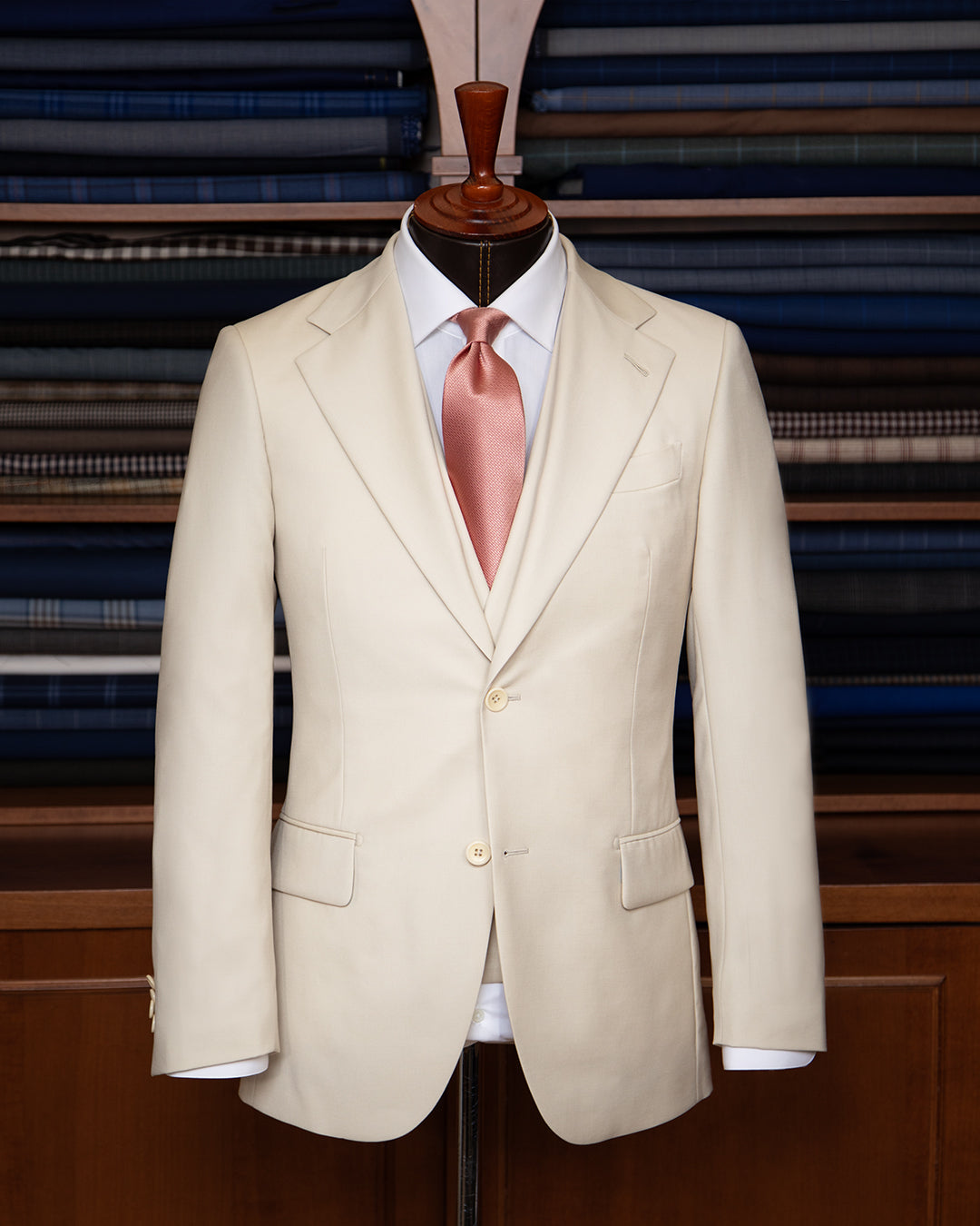 Abito Giotto Beige Biscotto con Gilet e Fodera Fantasia