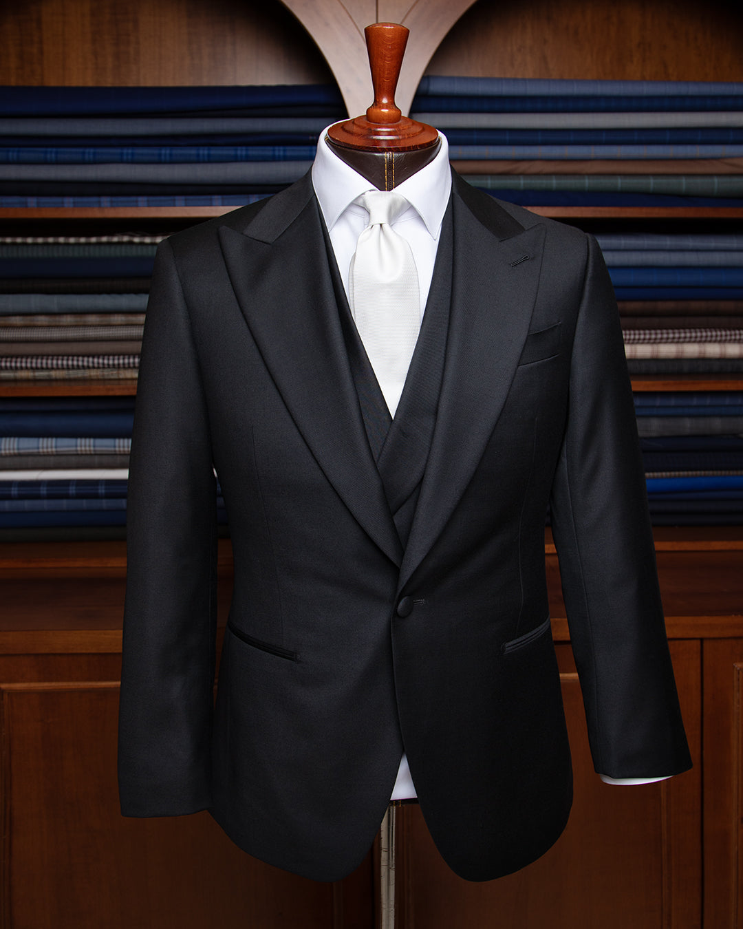 Abito Modernico Nero Unito con Gilet