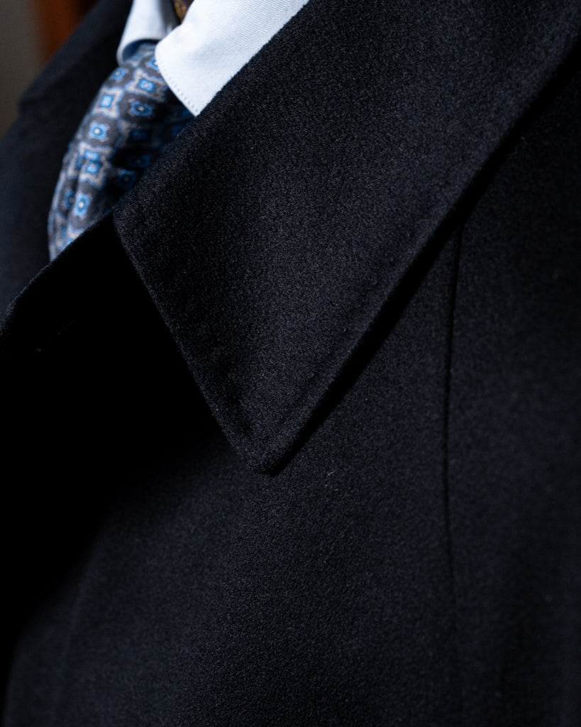 Cappotto Blu Scuro con Cinta