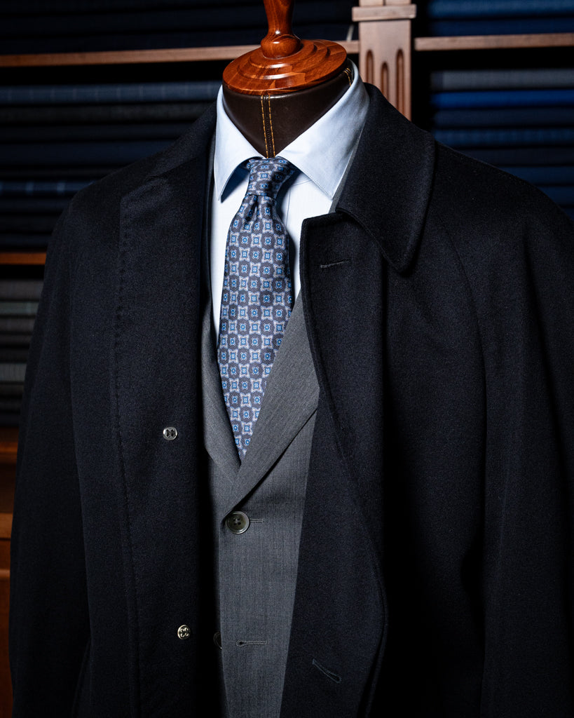 Cappotto Blu Scuro con Cinta