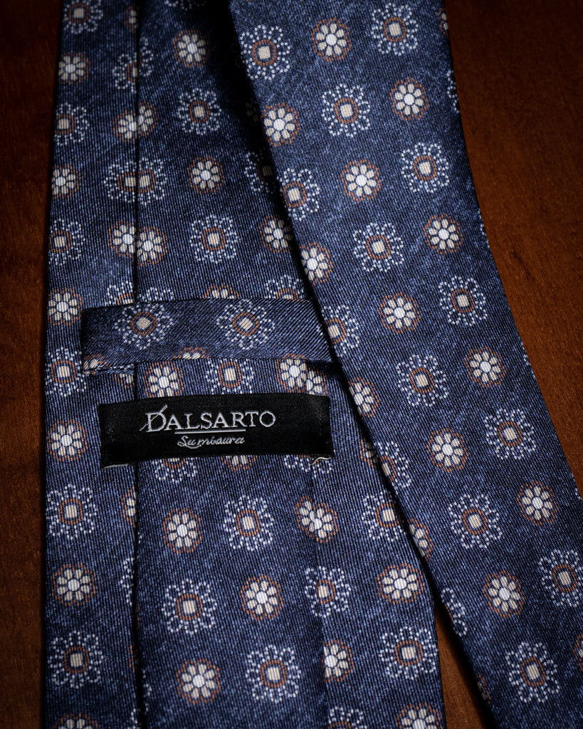 Cravatta Agostino Blu con Fiori Marroni e Bianchi