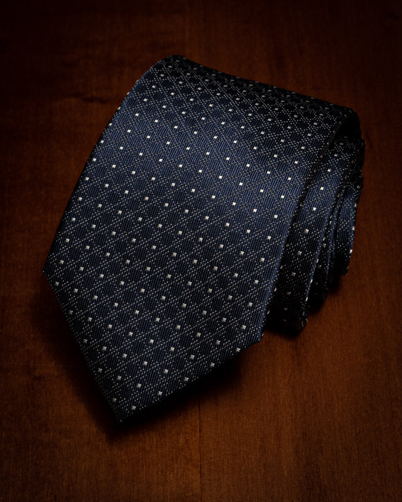 Cravatta Agostino Blu Scuro con Fantasia