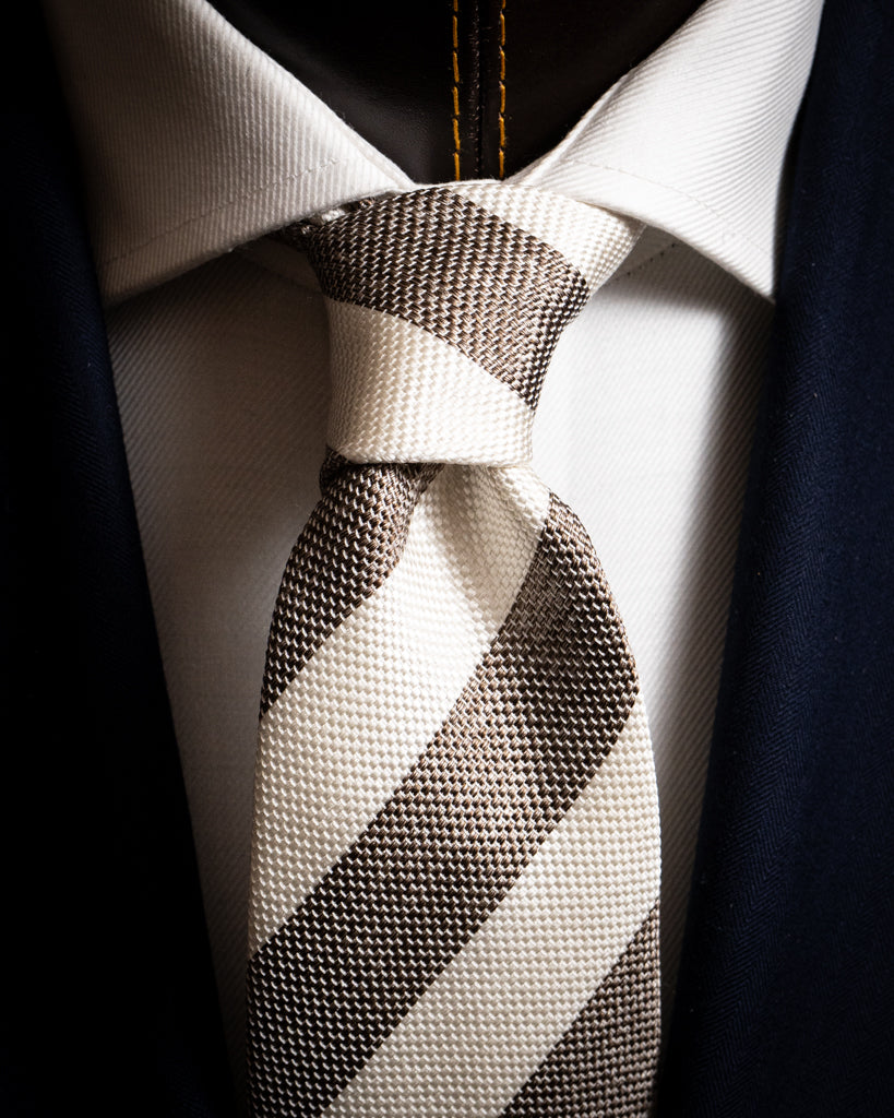 Cravatta Bianca e Marrone a Righe