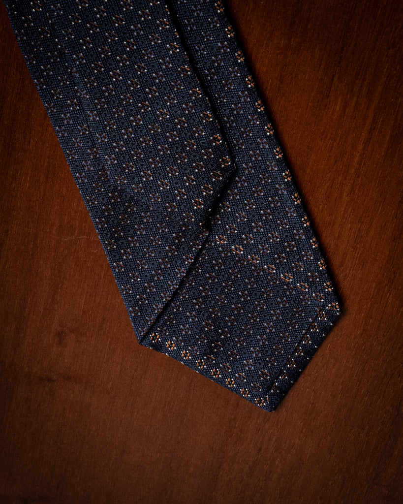 Cravatta Jacquard Blu Notte con Microfantasia Cacao