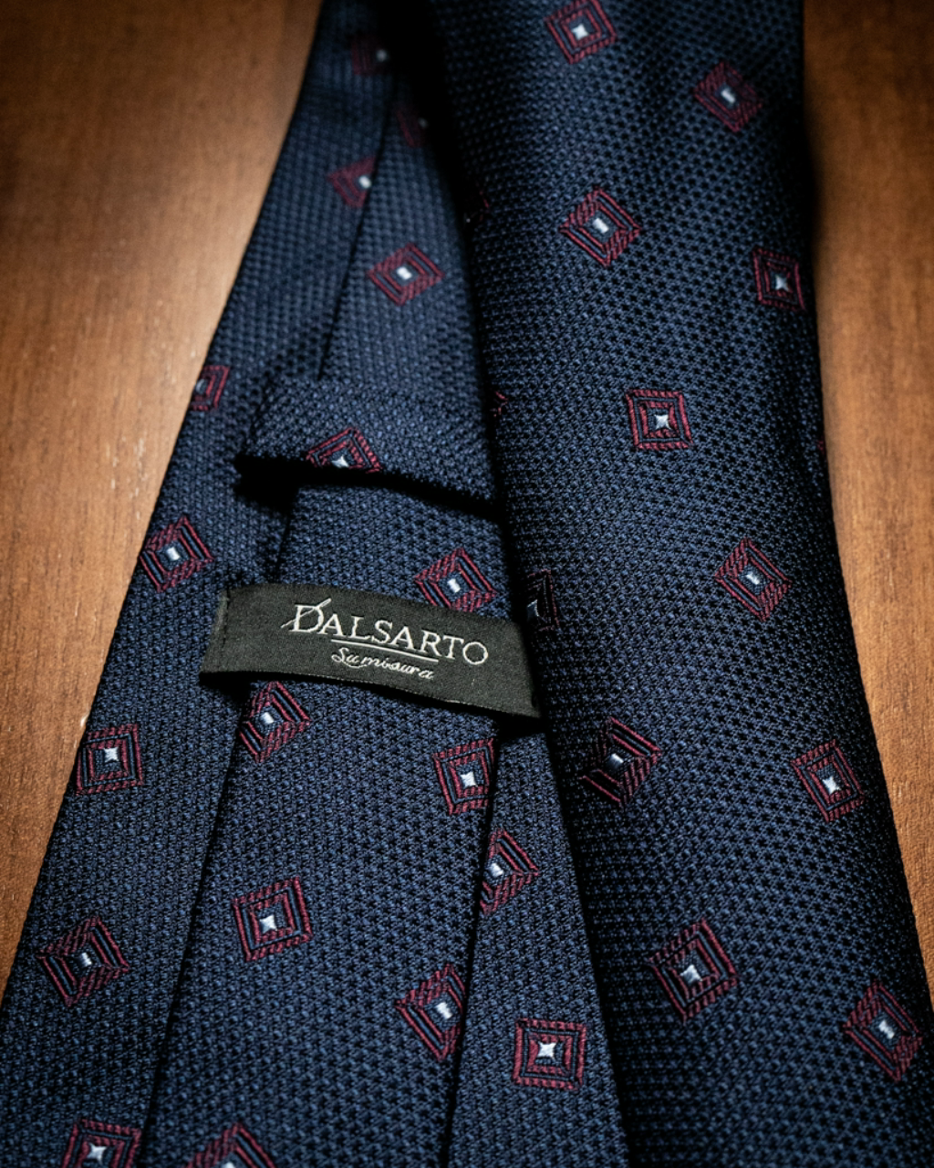 Agostino Blue Tie with Bordeaux Rhombus Pattern
