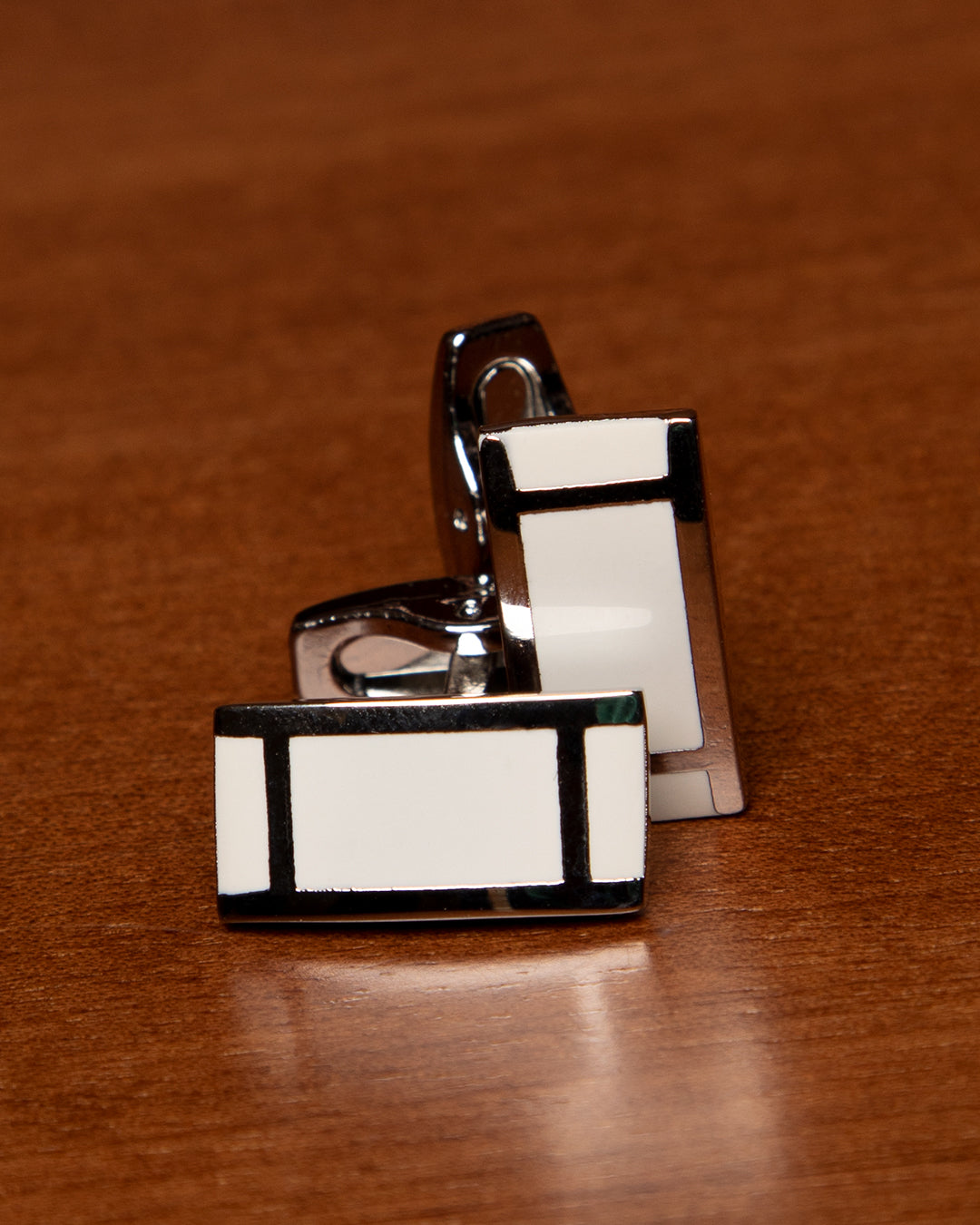 Rectangular Cufflinks in White and Silver