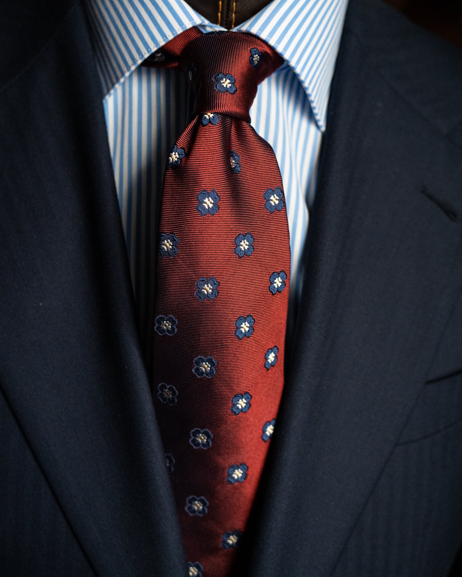 Agostino Burgundy Tie with Flower Pattern