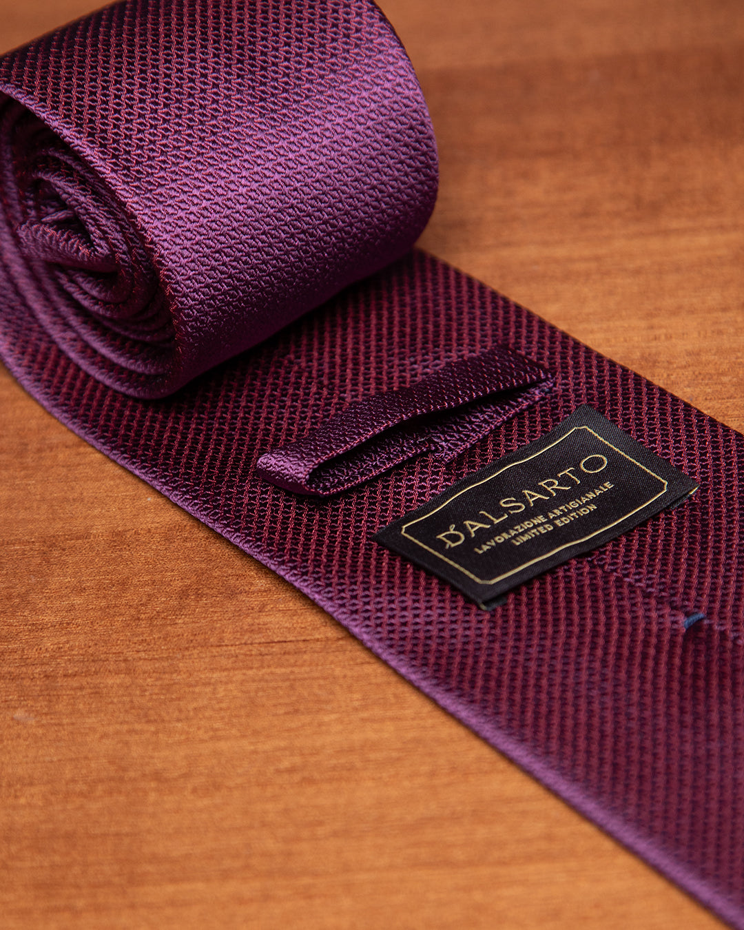 Cravatta Micro-Jacquard Viola Scuro