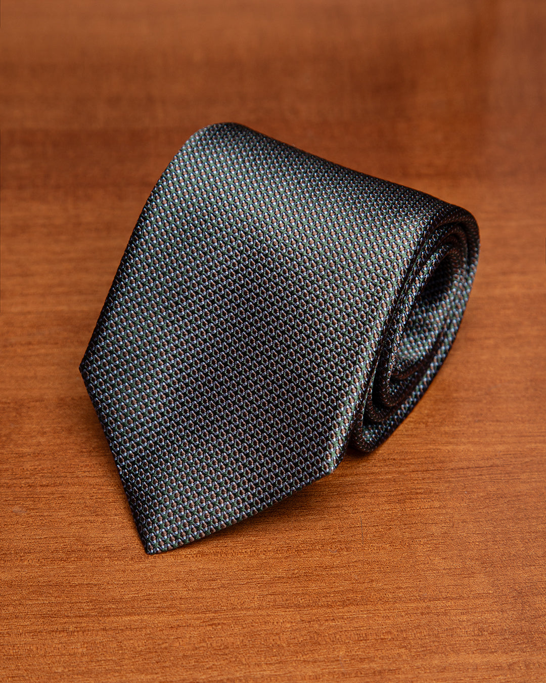 Cravatta Micro-Jacquard Eucalipto e Marrone