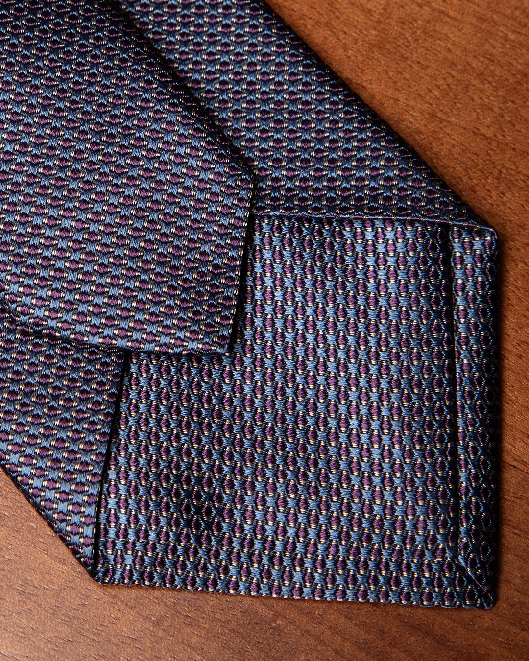 Cravatta Blu Notte con Micro-Jacquard Viola