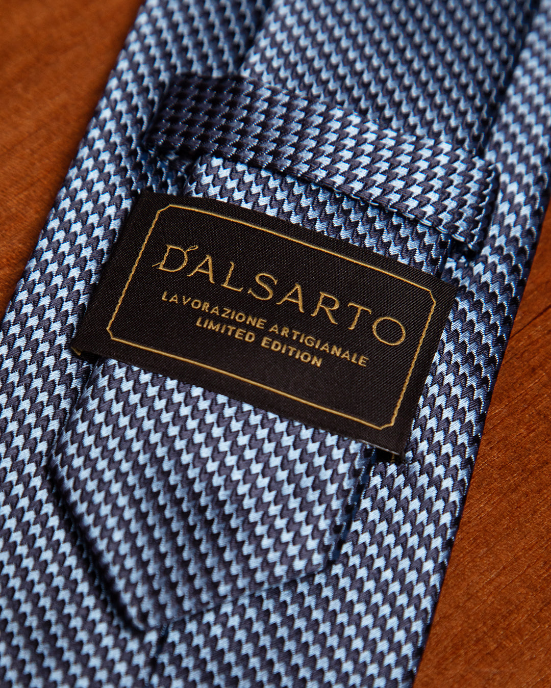 Cravatta Microtrama Blu e Azzurro