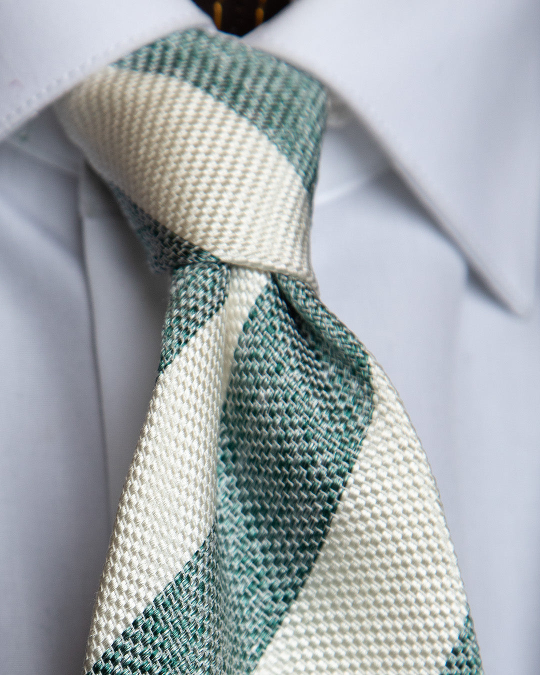 Cravatta Bianca e Verde a Righe