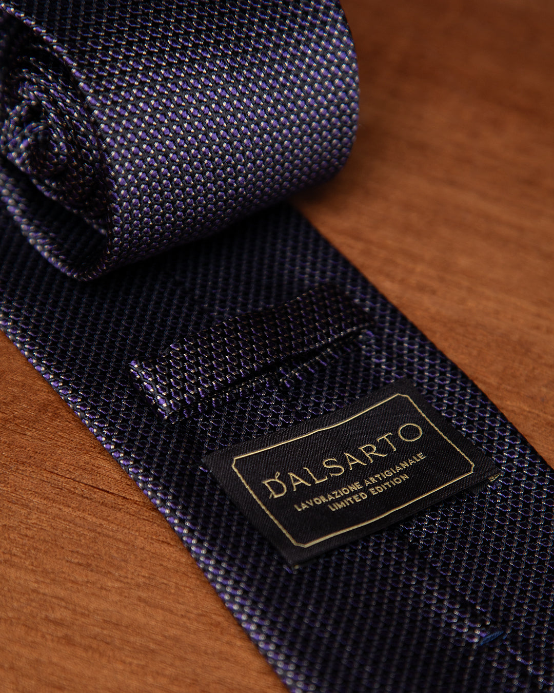 Cravatta Micro-Jacquard Viola Imperiale