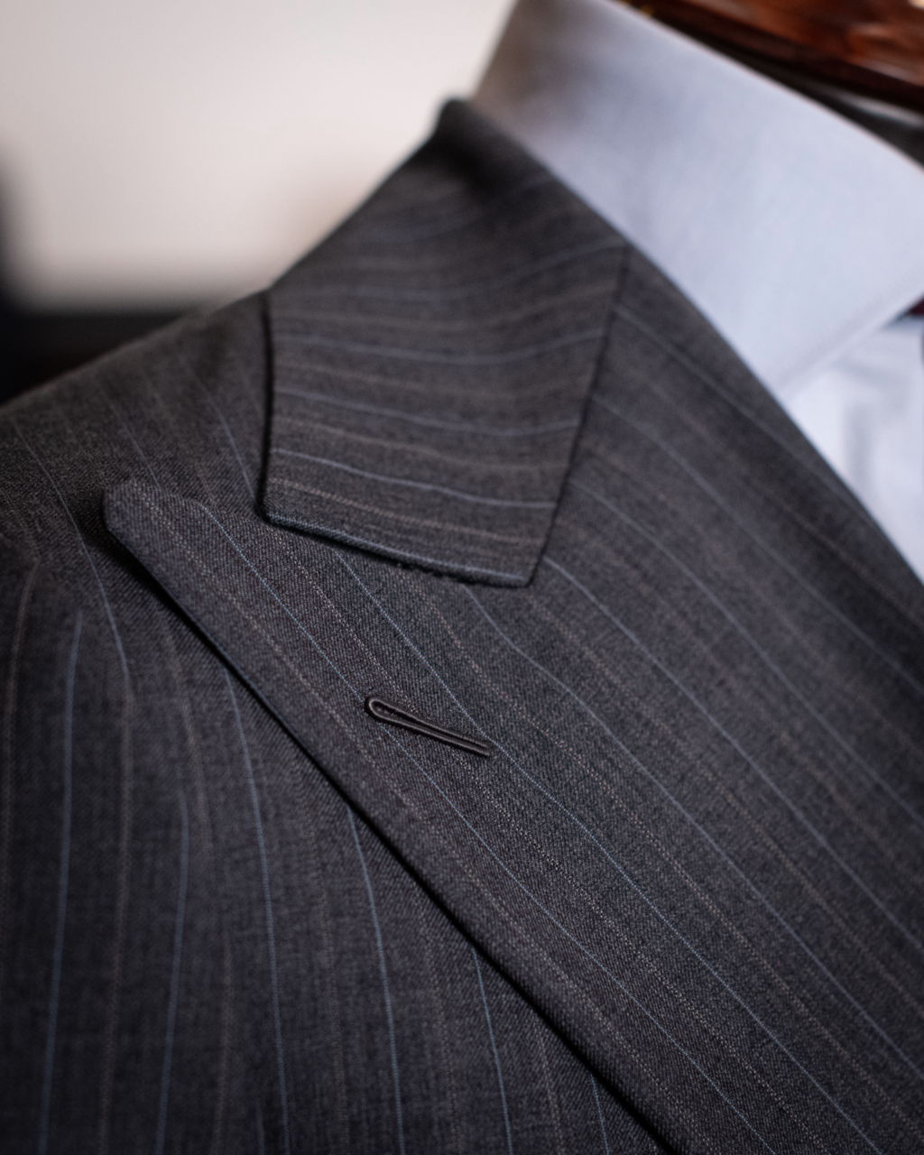 Dark Gray Herringbone Grinta Suit