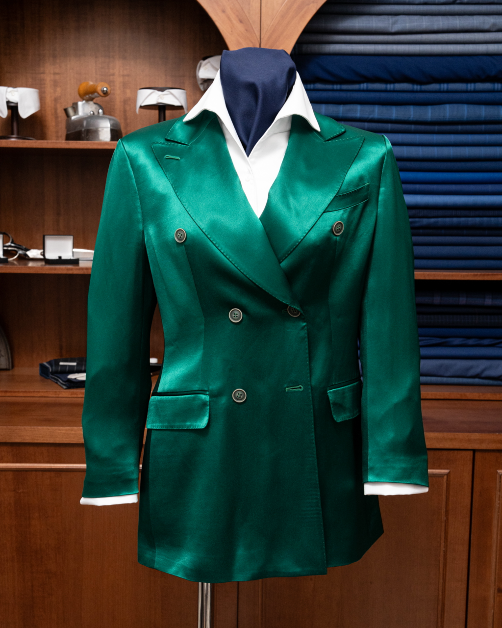 Grinta Suit in Green Satin