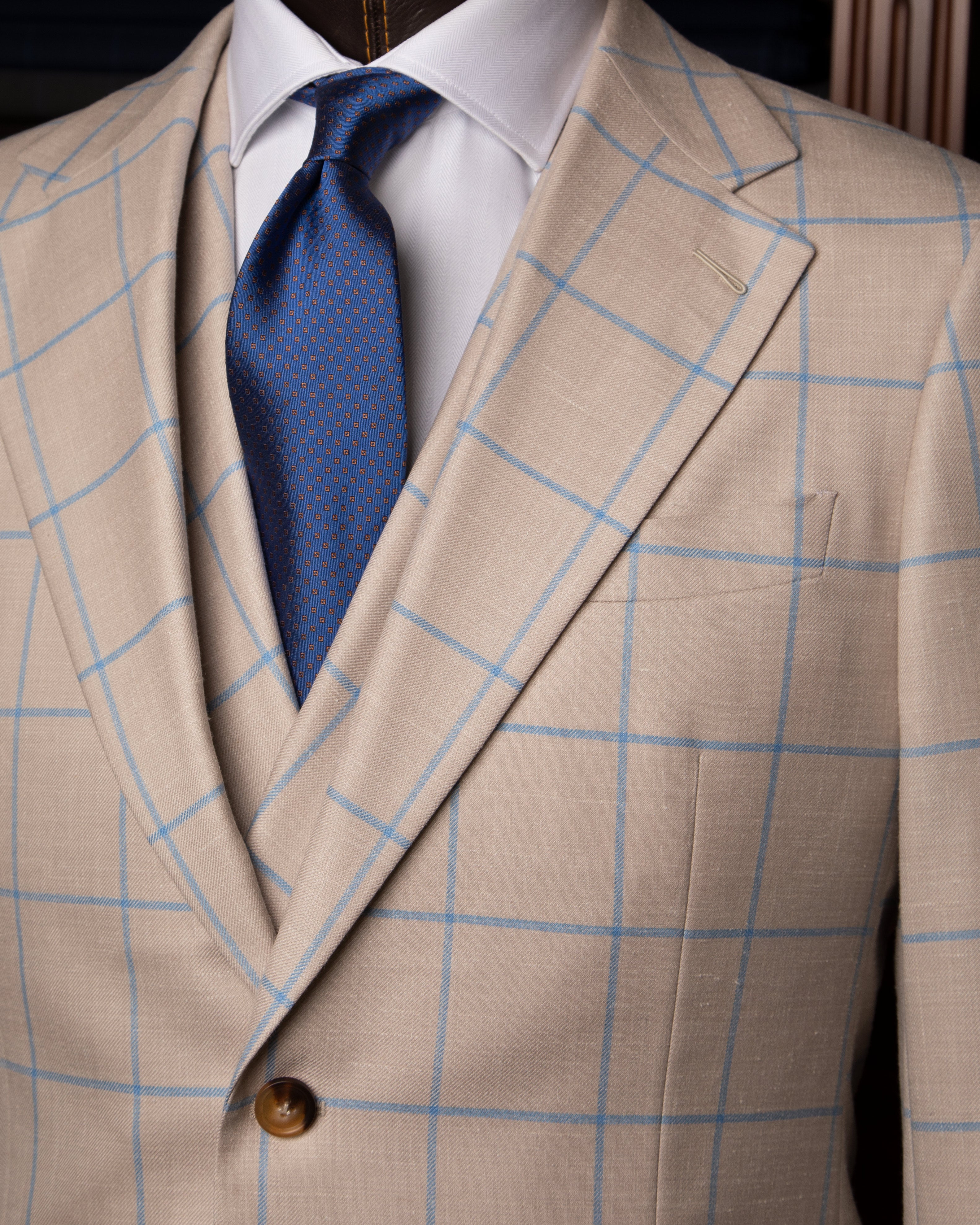 Beige Giotto Suit with Checked Vest