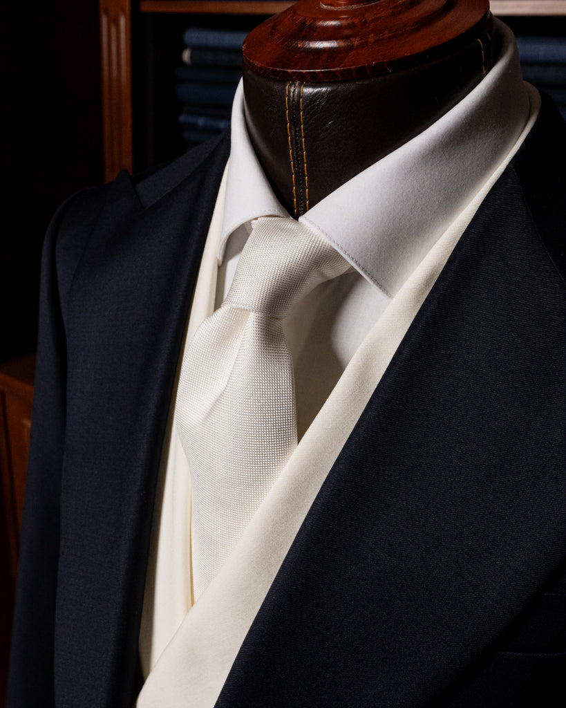 Abito Modernico Navy Blue con Gilet Bianco