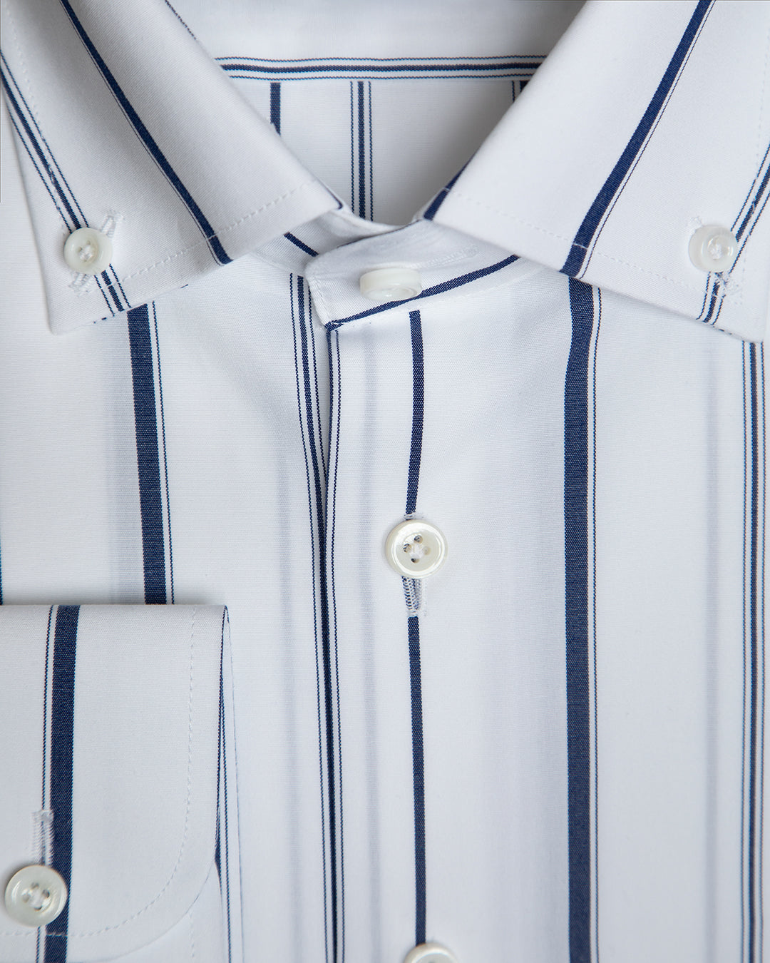 Camicia Bianca a Righe Blu