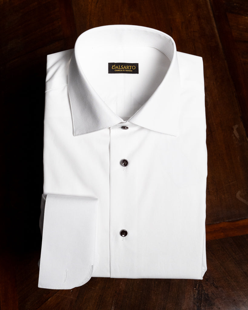 Camicia Bianca Con Bottoni Neri