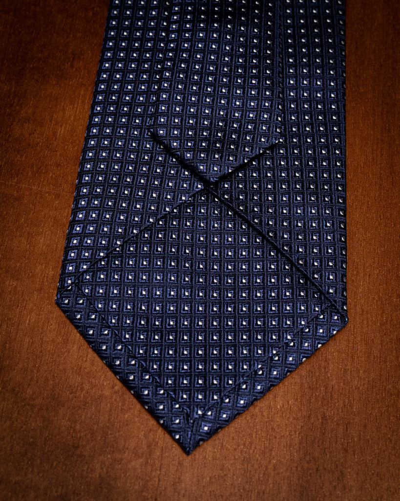 Cravatta Agostino Blu con Micro Quadri