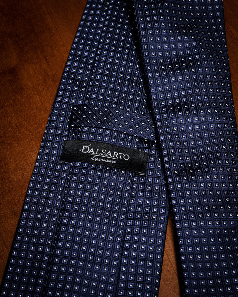 Cravatta Agostino Blu con Micro Quadri