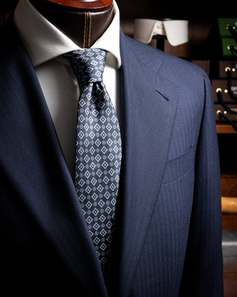 Cravatta Agostino Blu con Rombi Bianchi