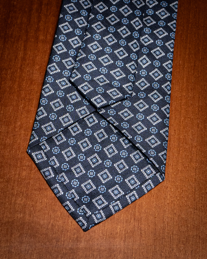 Cravatta Agostino Blu con Rombi Bianchi