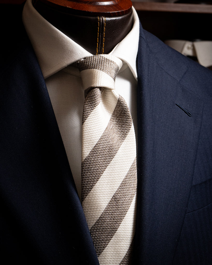 Cravatta Bianca e Marrone a Righe