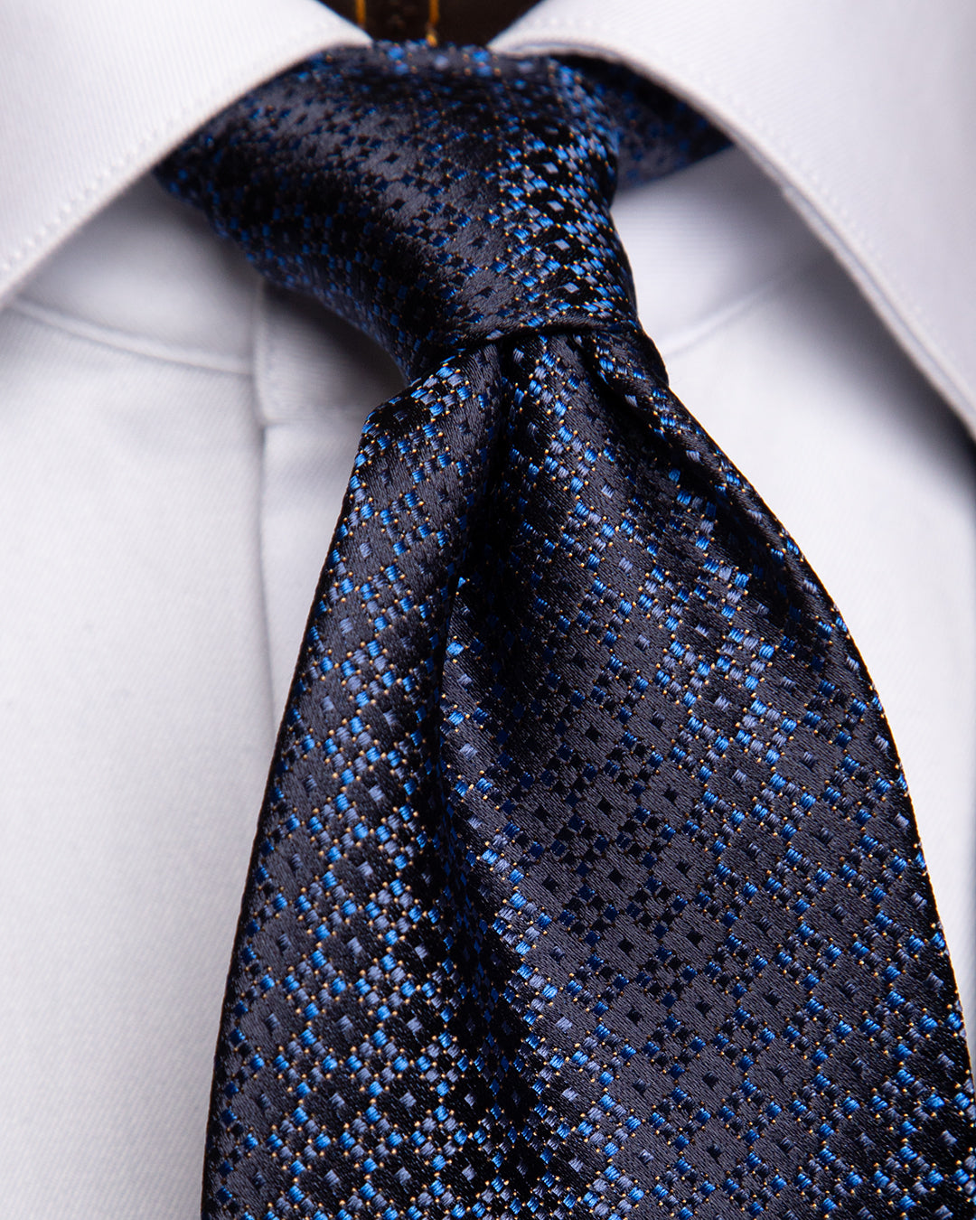 Cravatta Blu con Rombi in Seta