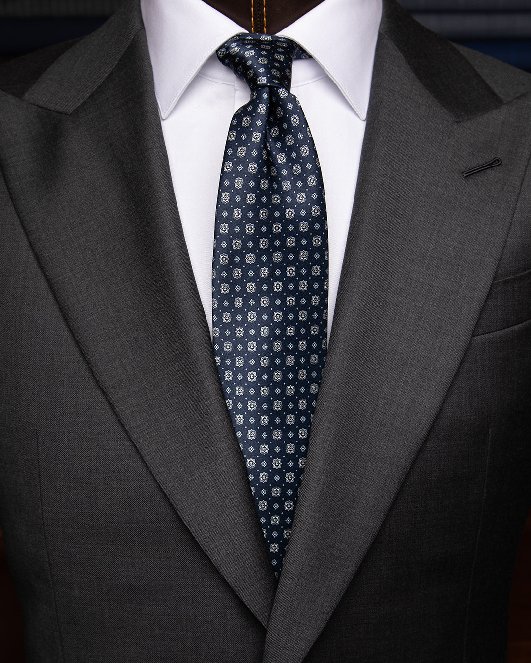 Cravatta Blu Scuro con Microfantasia