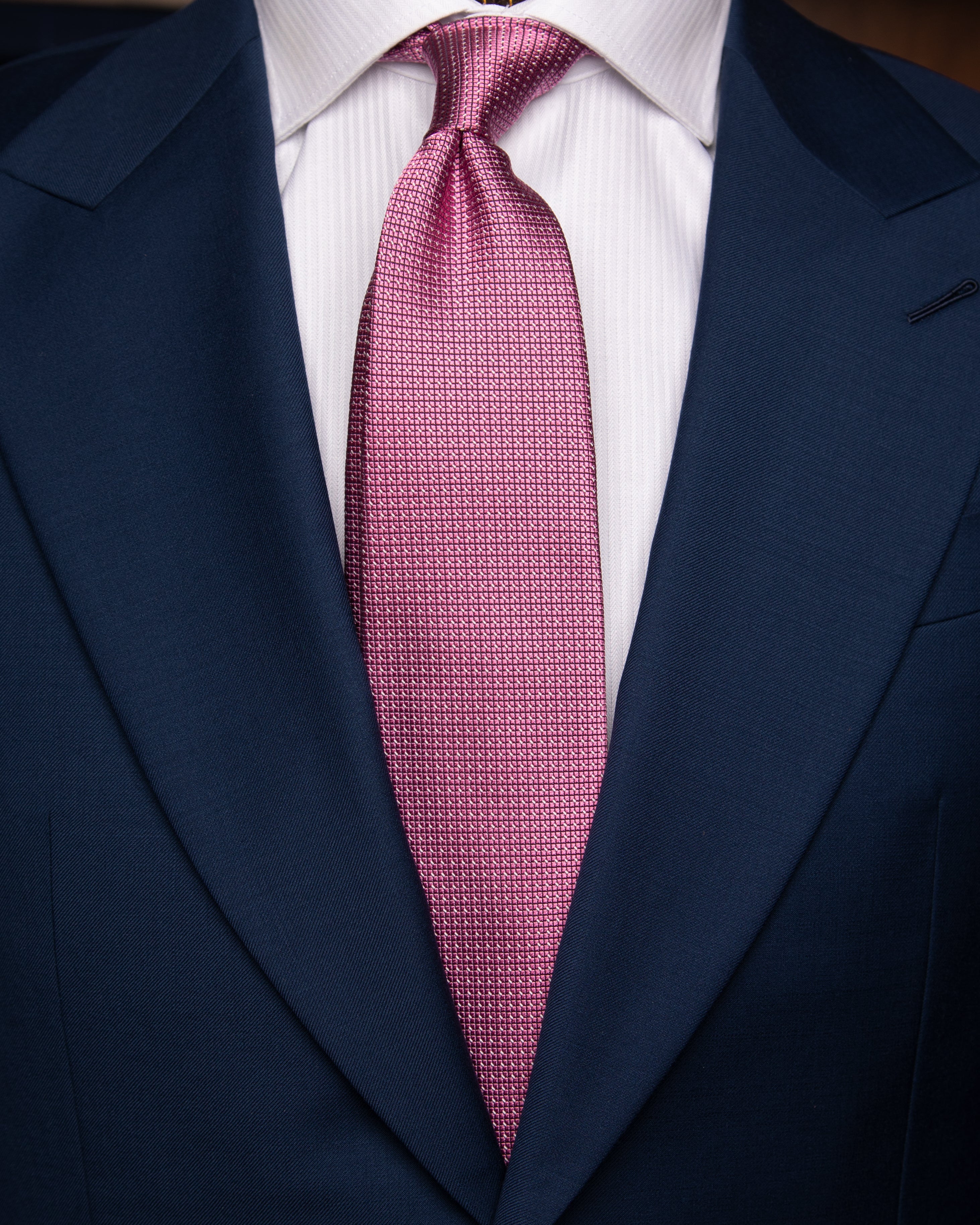 Cyclamen Pink Jacquard Tie with Geometric Micro-Motif