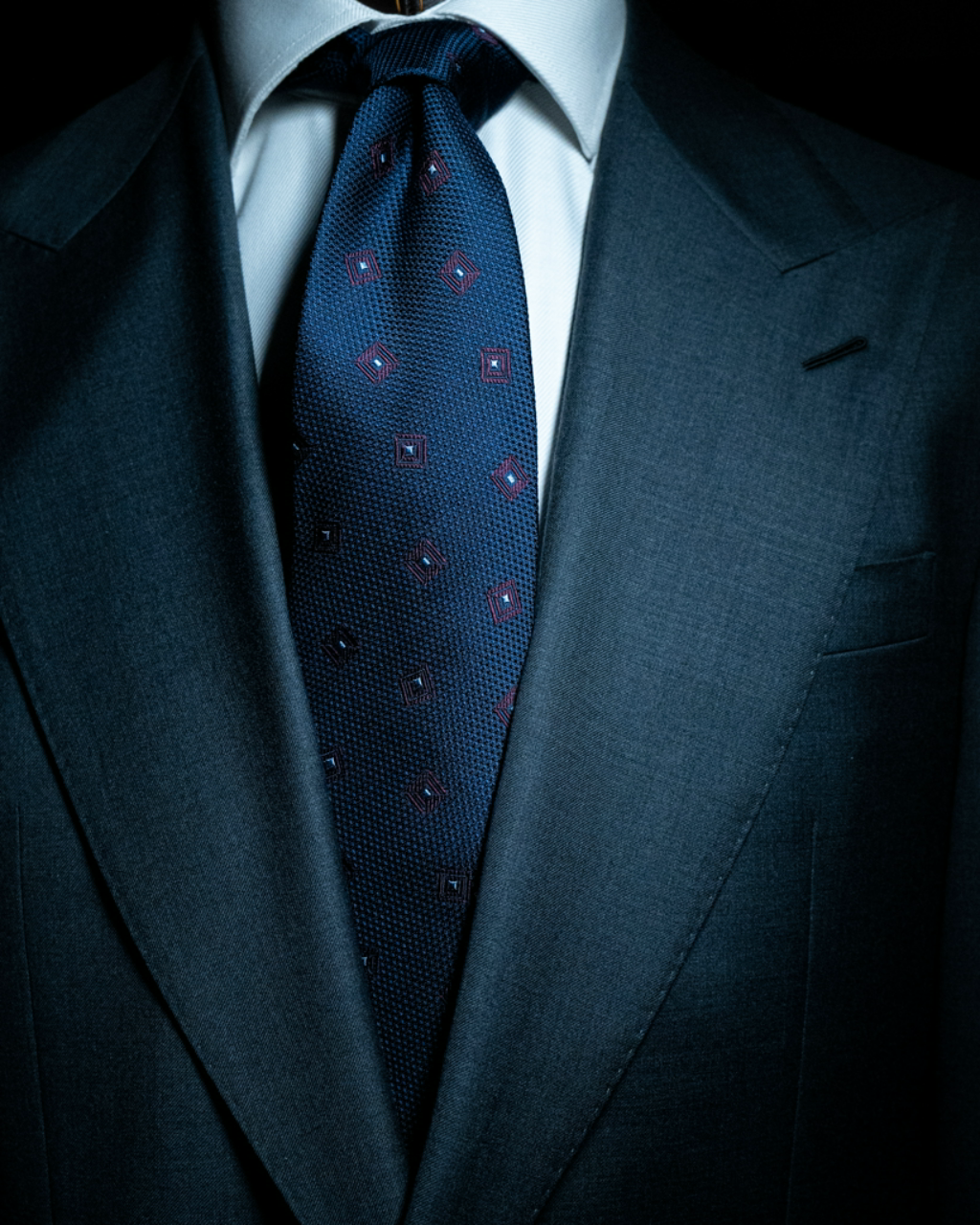 Agostino Blue Tie with Bordeaux Rhombus Pattern