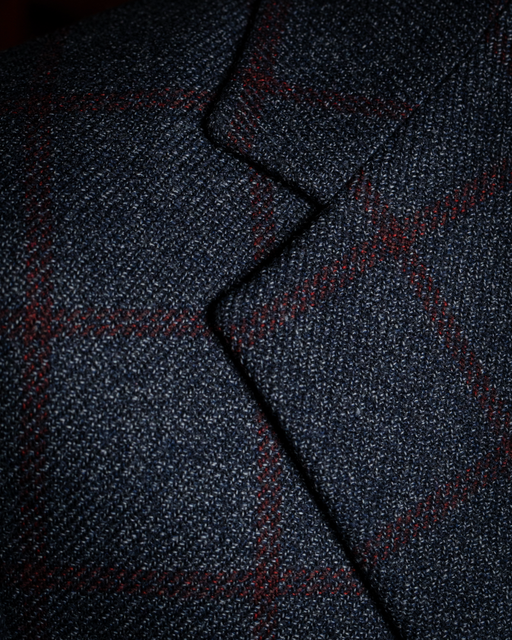 Giacca Casual Blu con Quadri Rossi