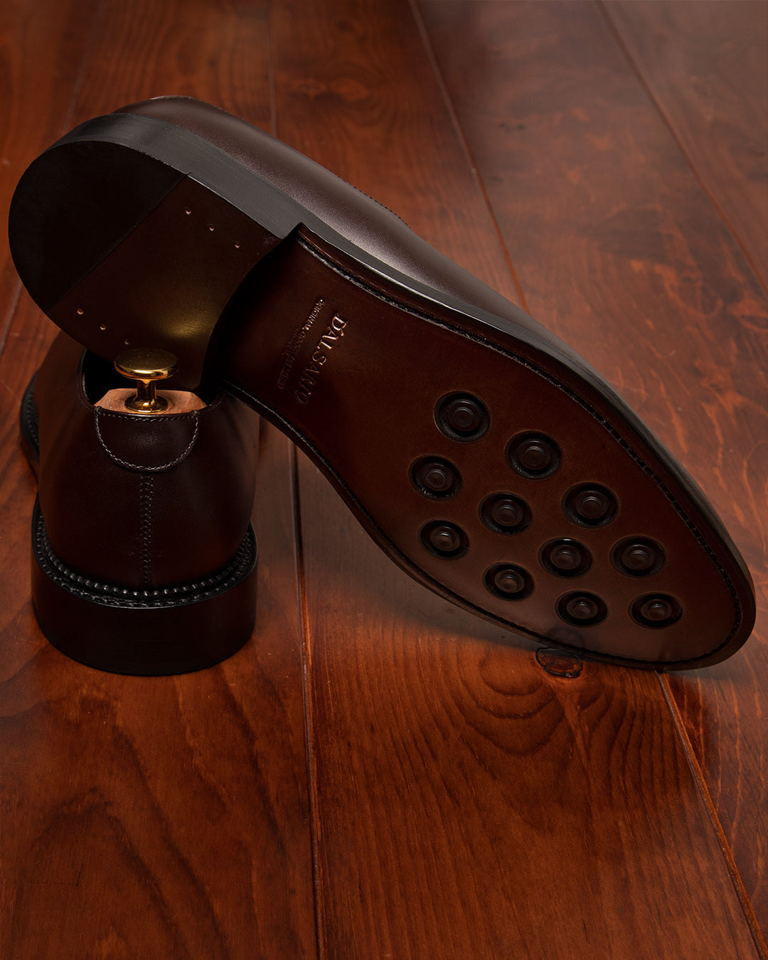 One Piece Matte Brown Shoe