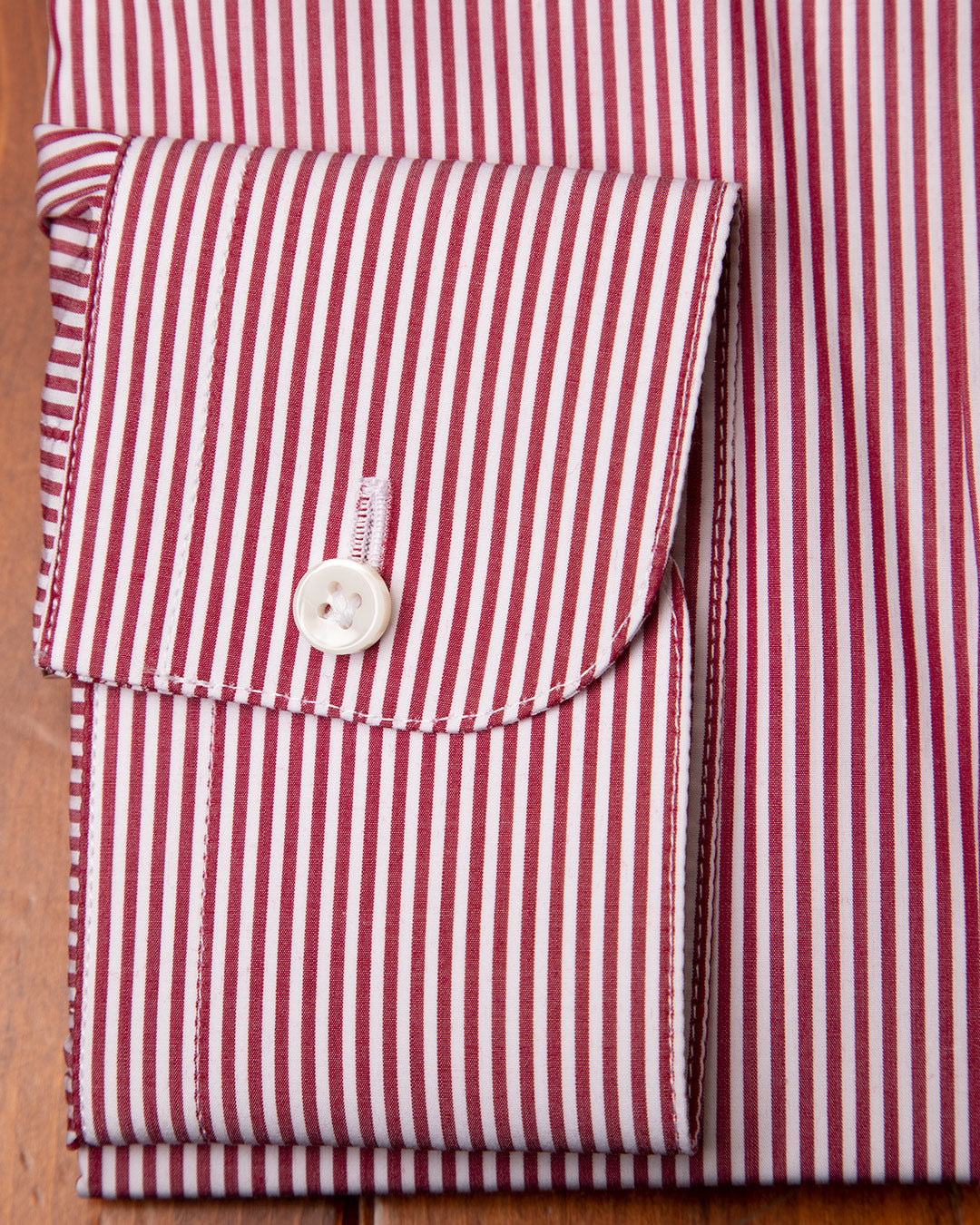 Camicia a Righe Strette Bianche e Rosse